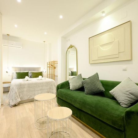 Estudio Malaga Center Living ภายนอก รูปภาพ