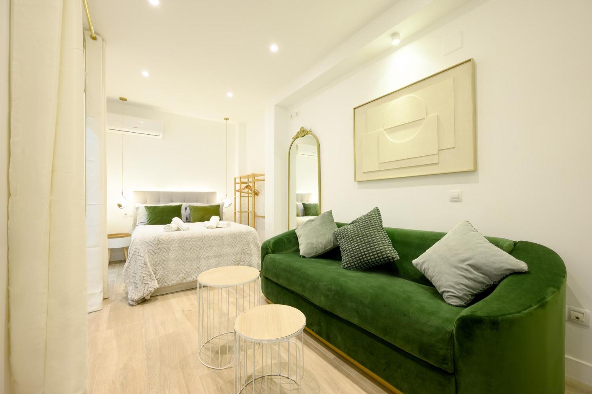 Estudio Malaga Center Living ภายนอก รูปภาพ